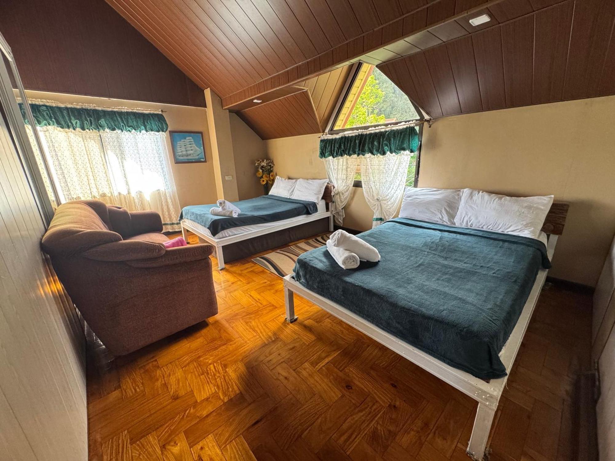 באגויו Malbros Guest House מראה חיצוני תמונה