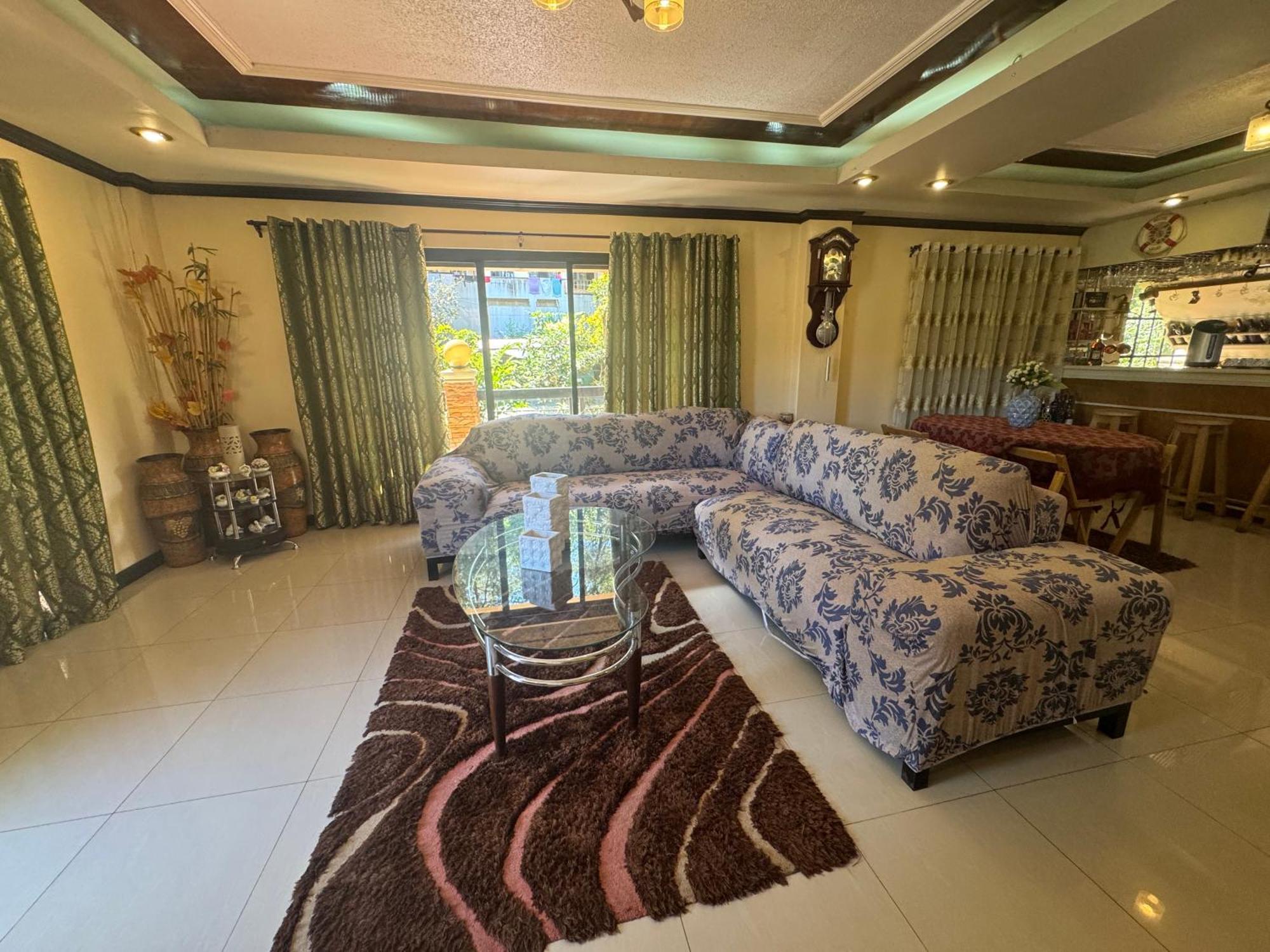 באגויו Malbros Guest House מראה חיצוני תמונה