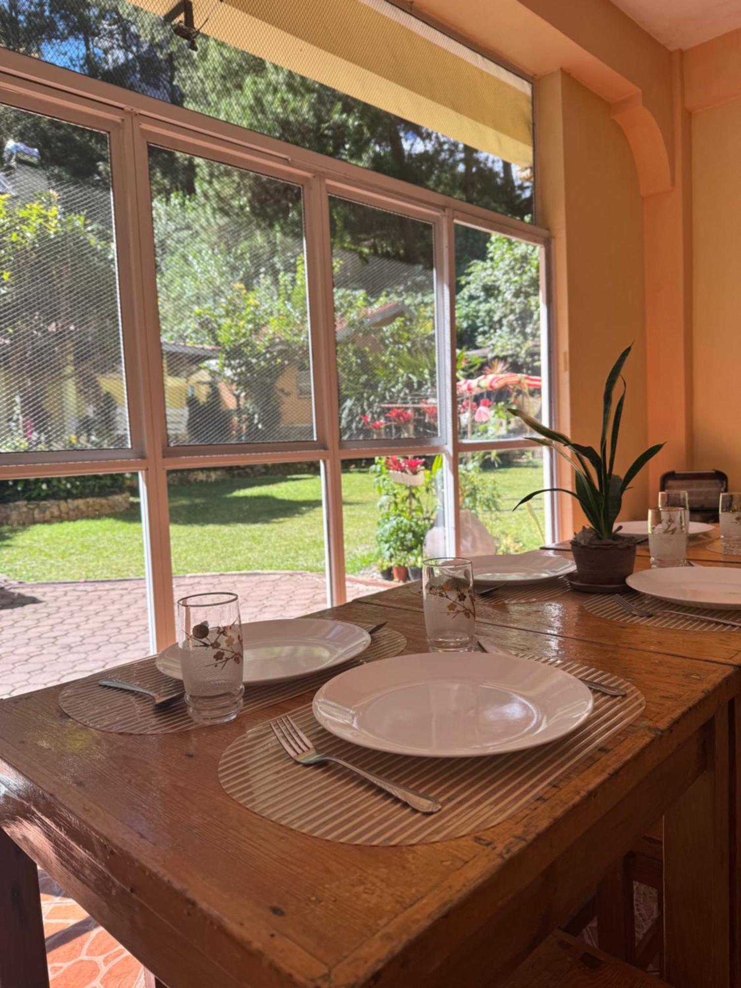 באגויו Malbros Guest House מראה חיצוני תמונה