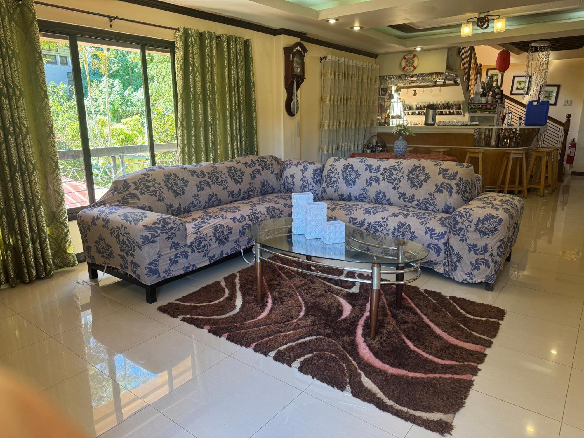 באגויו Malbros Guest House מראה חיצוני תמונה